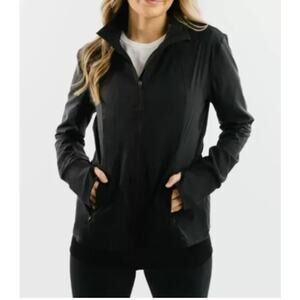 Elegant Women's Black Leather Jacket